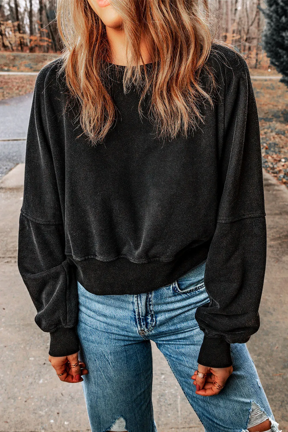 *APP EXCLUSIVE* Round Neck Open Back Sweatshirt