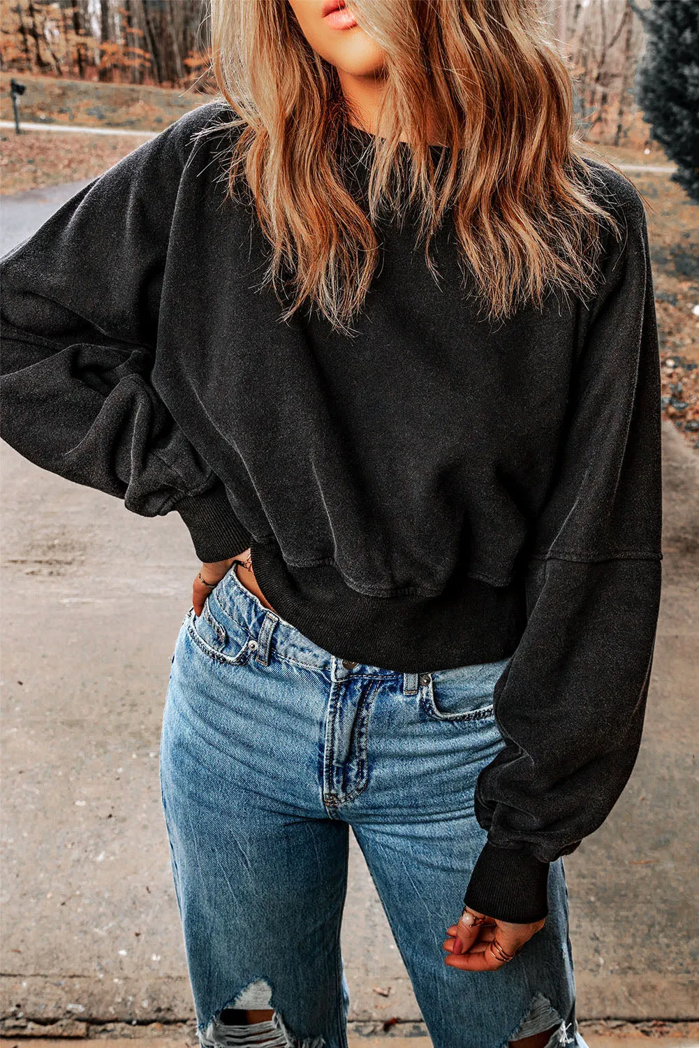 *APP EXCLUSIVE* Round Neck Open Back Sweatshirt