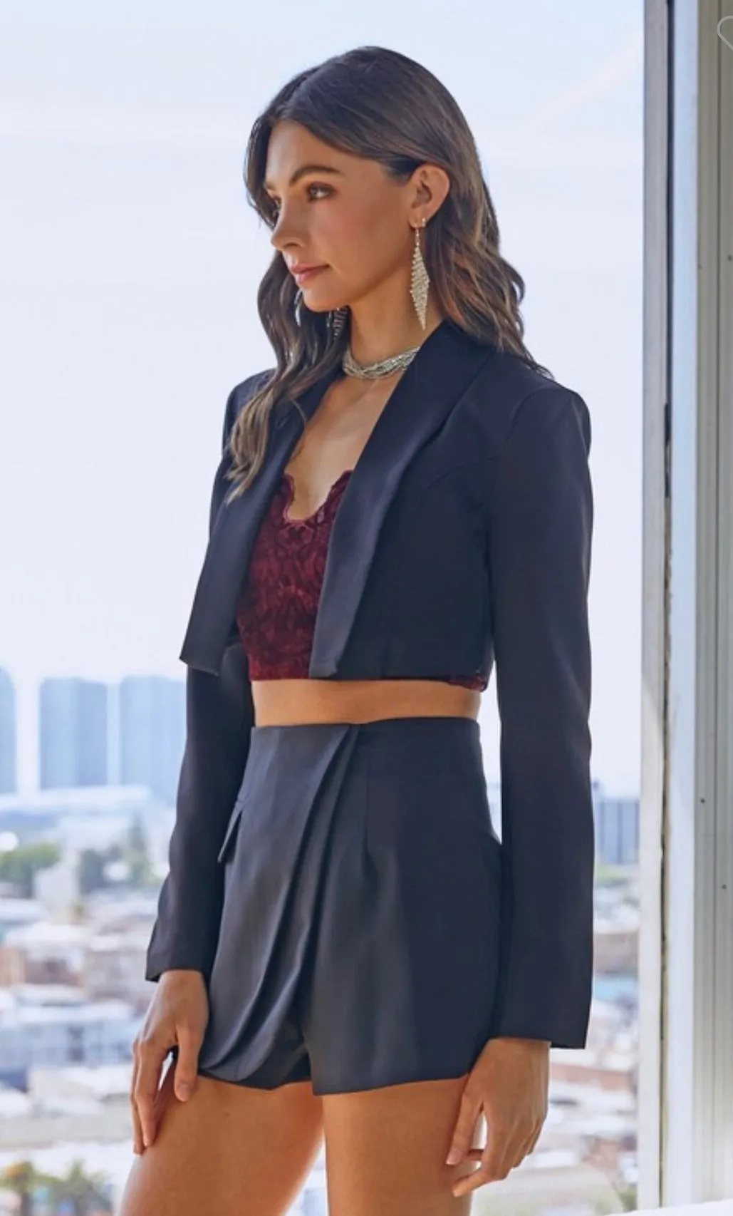 Black cropped blazer