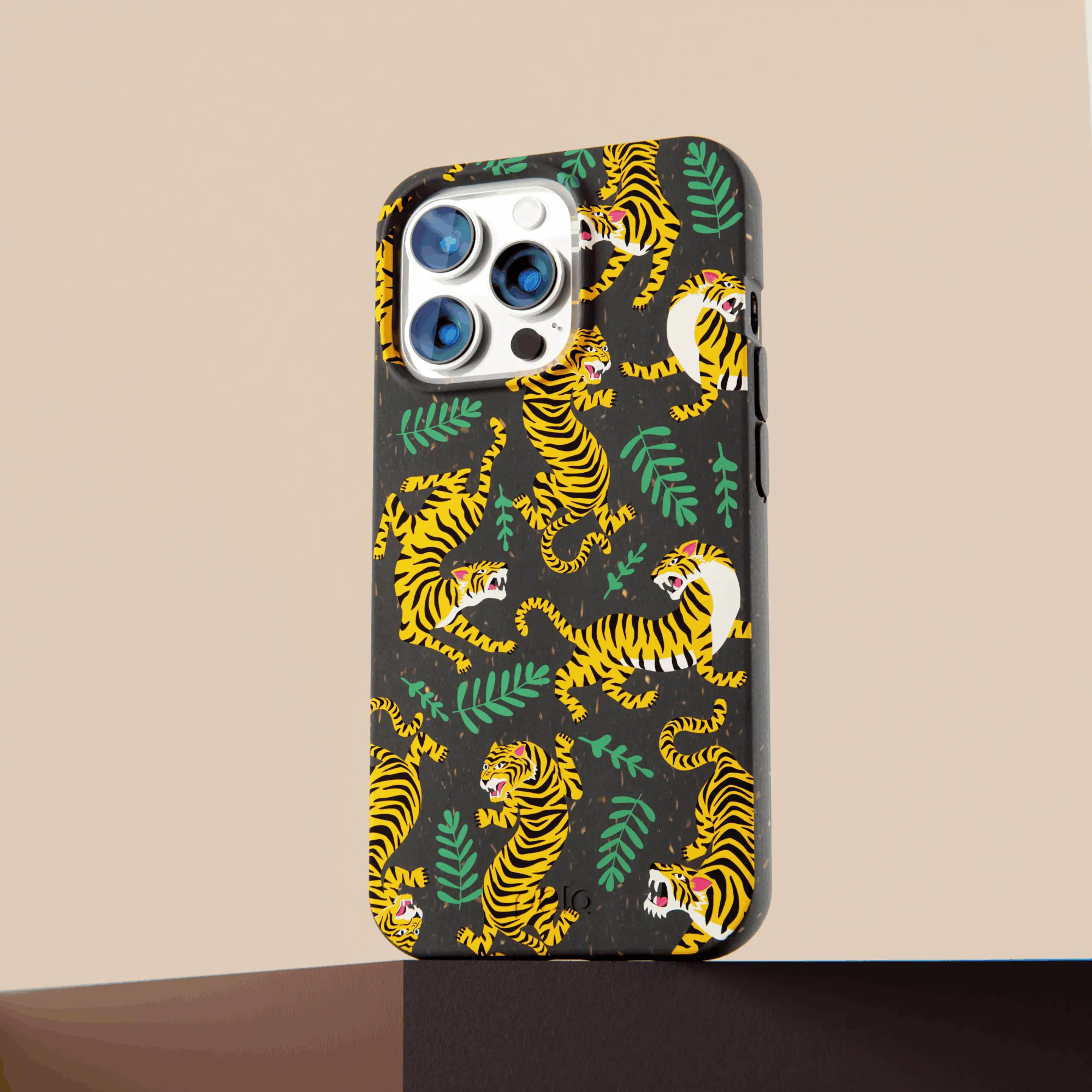 Black Playful Tigers Google Pixel 7 Pro Case