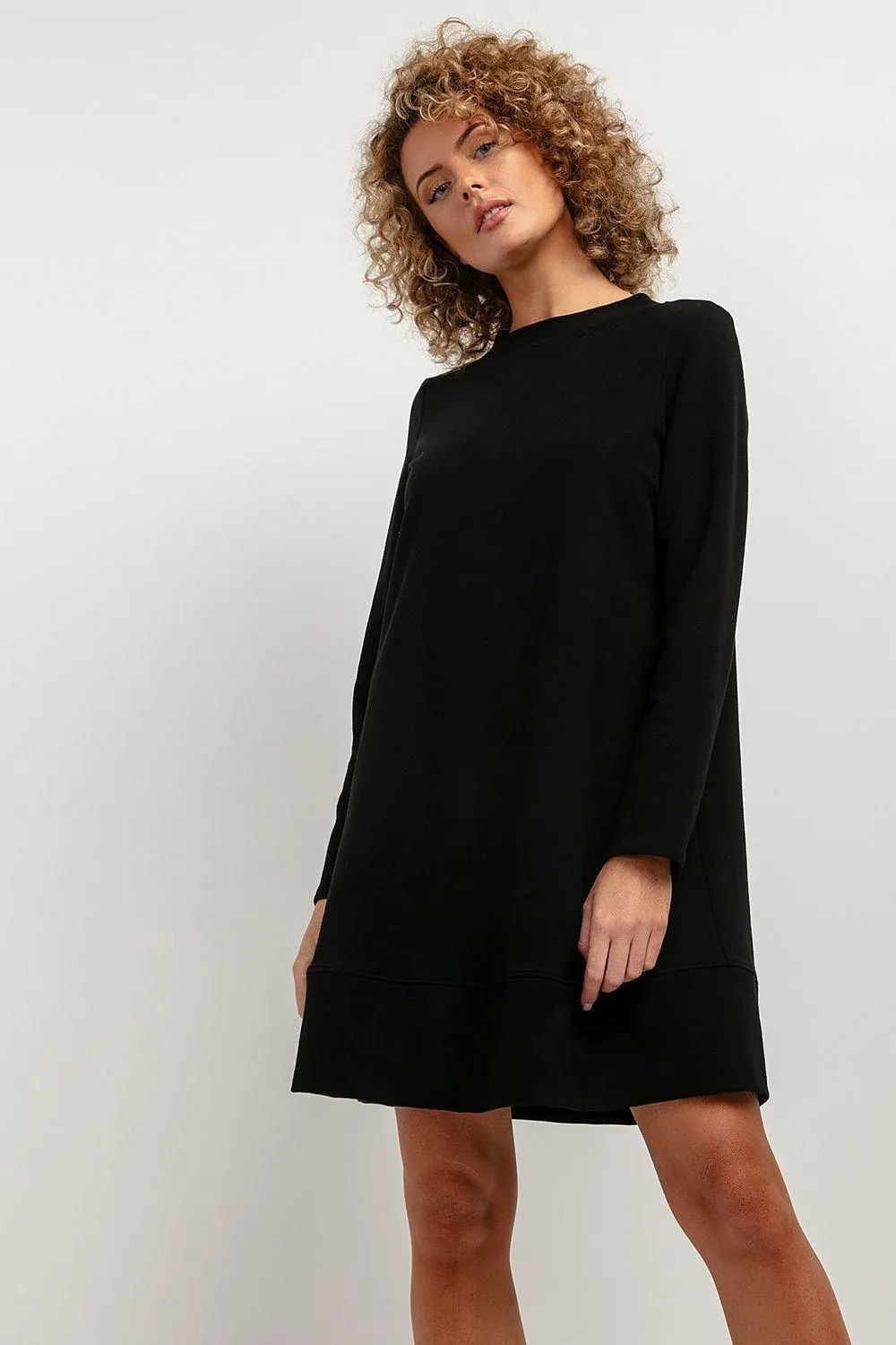 Chic Fall Knit Dress with Elegant Stand-Up Collar