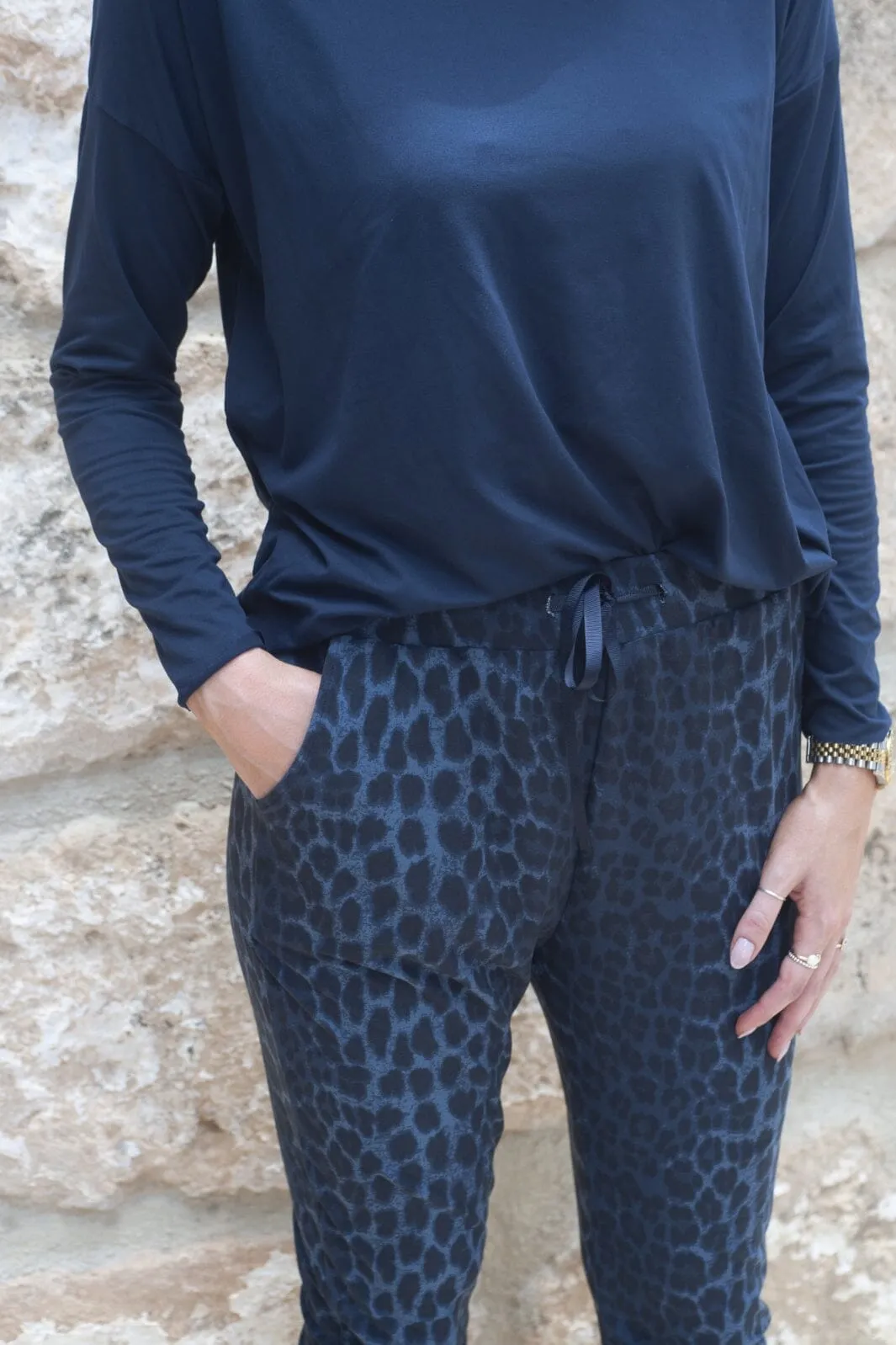 Liberte - Alma-Pants - Dusty Navy Leo