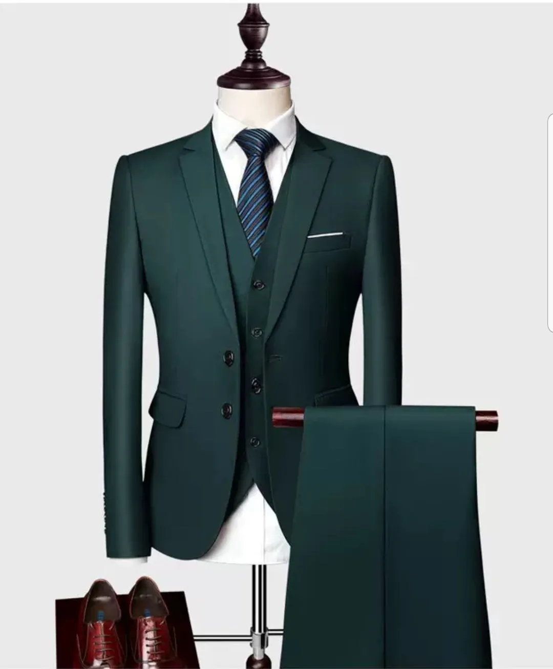 Maximus Groom Men's Suit Jacket, Vest and Pants (Available in 6 colours)