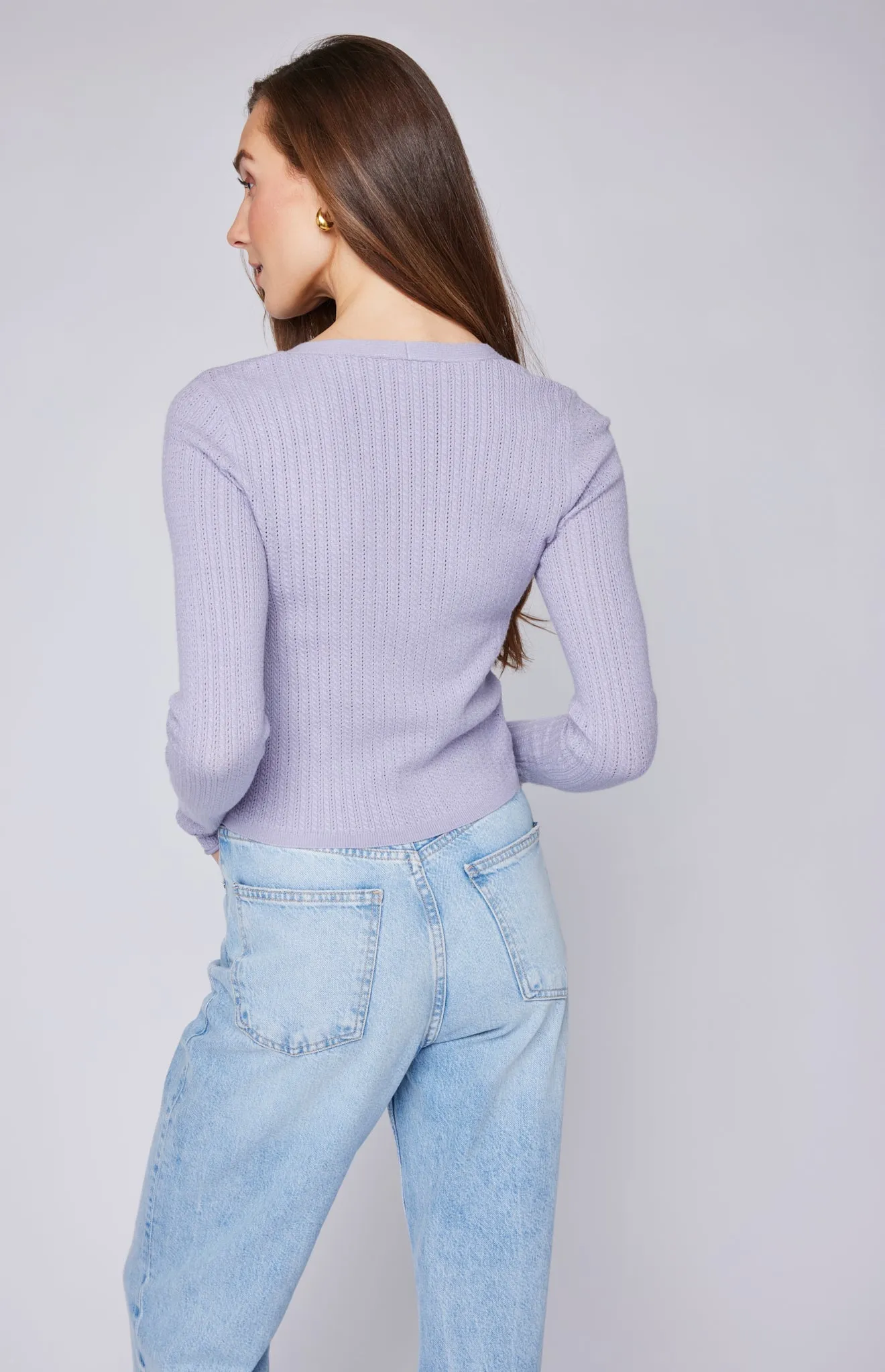 Mia V-Neck Pullover Top