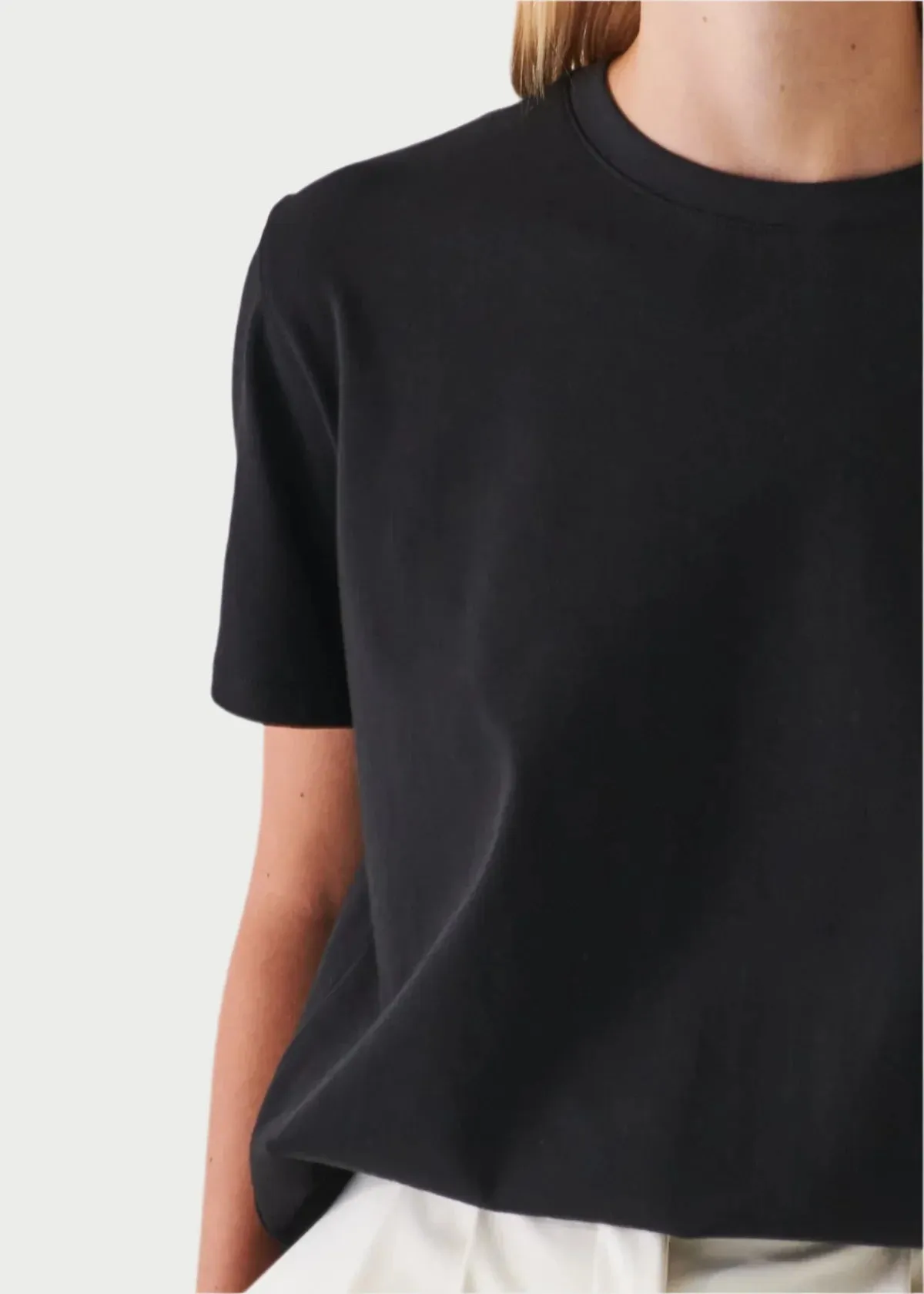 Pima Boyfriend Crew T-Shirt in Black