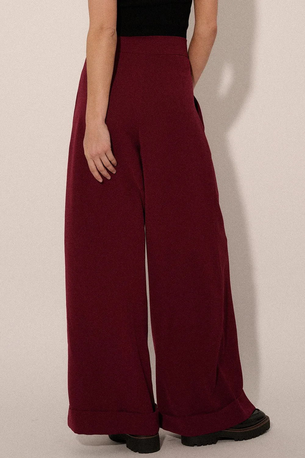 Pleated Euphoria High-Waisted Pants - Deep Magenta