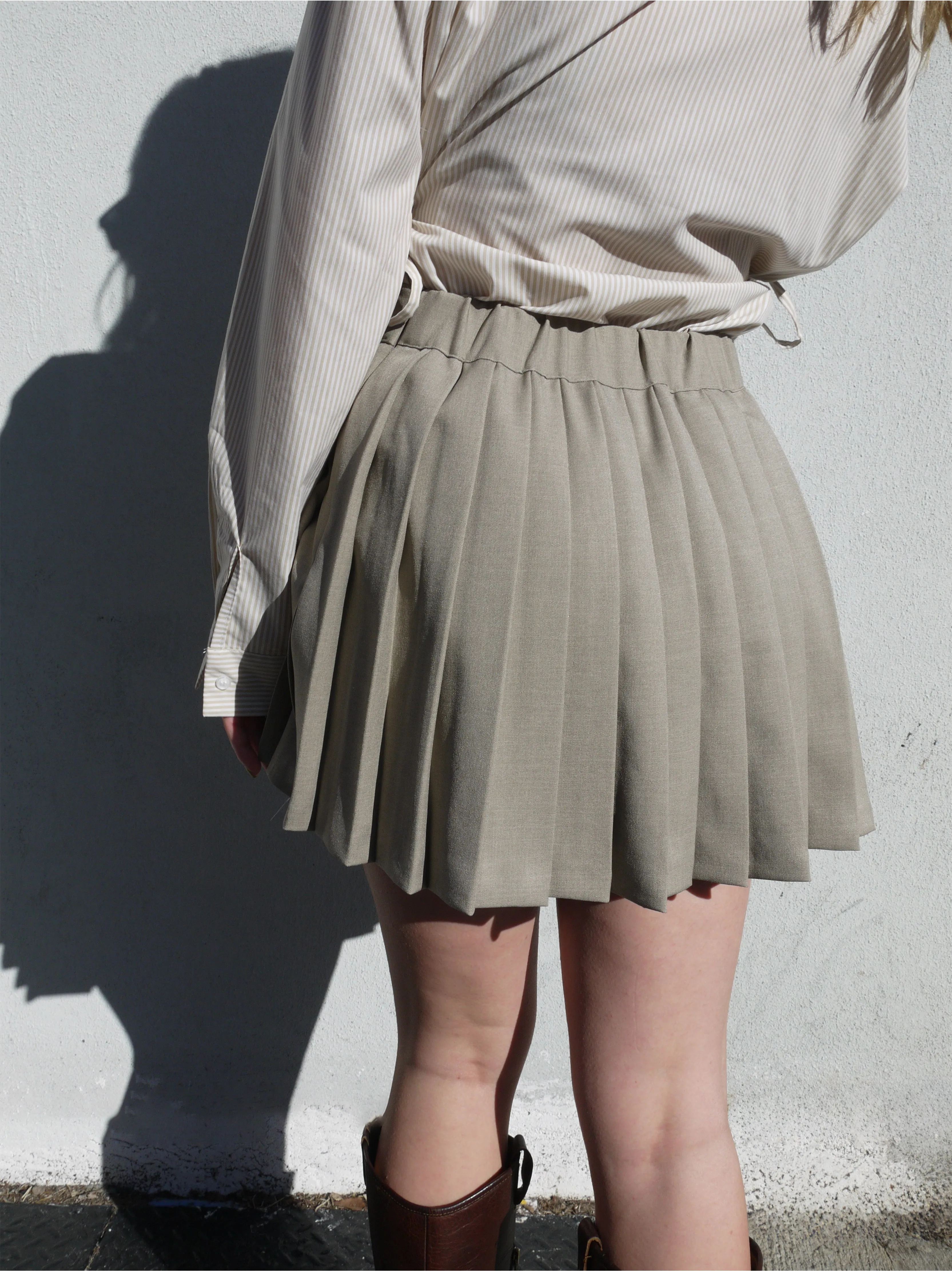 short pleated skirt