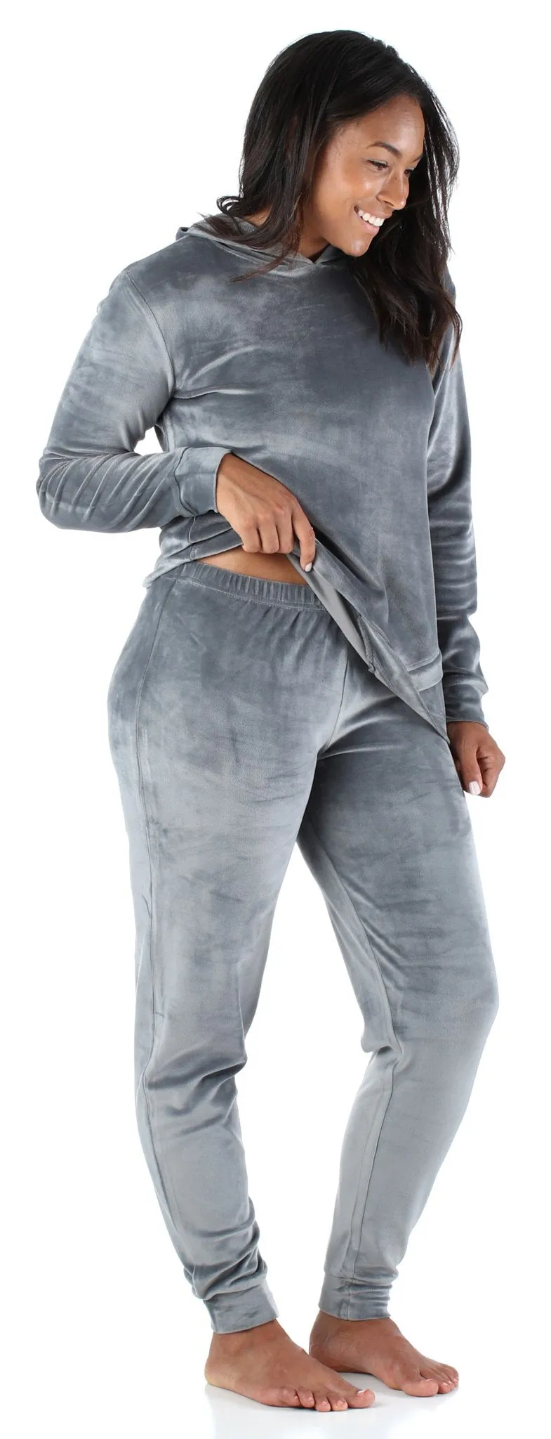 Sleepyheads Women’s Velvet Velour Hooded Loungewear Pajama Set