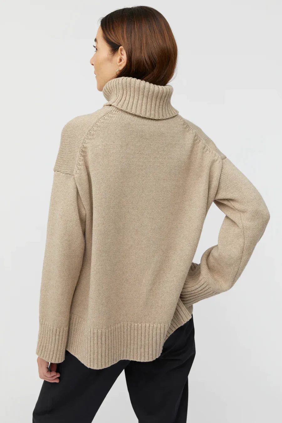 turtle neck - knit - taupe