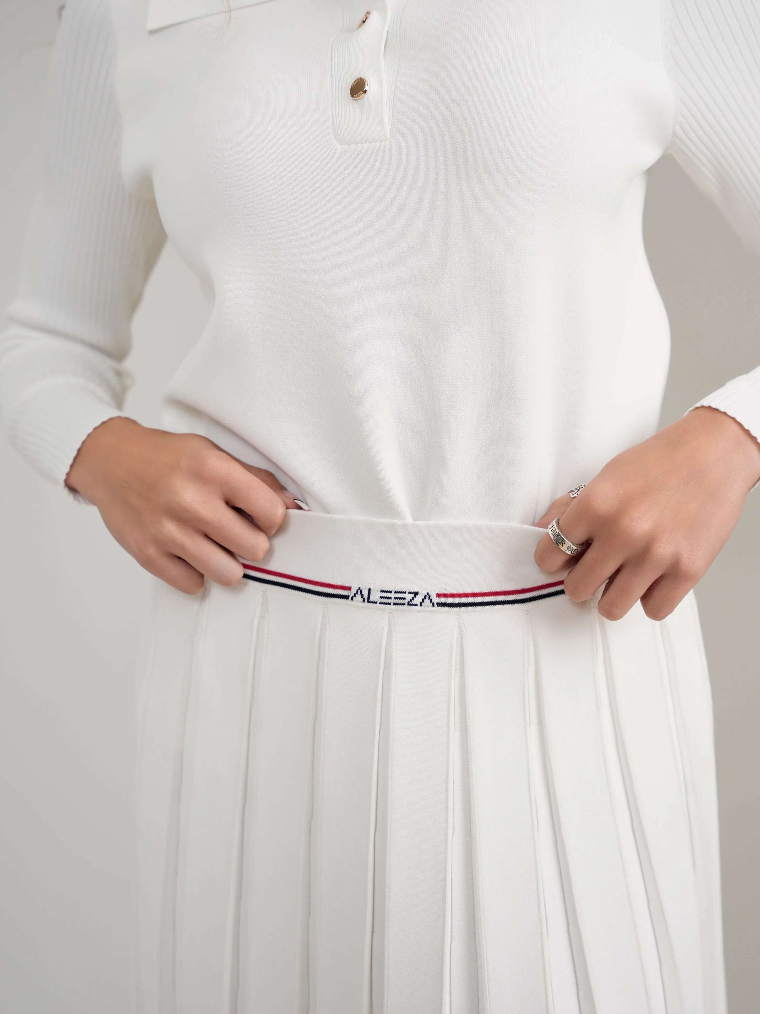 White Knit Pleated Tennis Skirt With Aleeza Strip